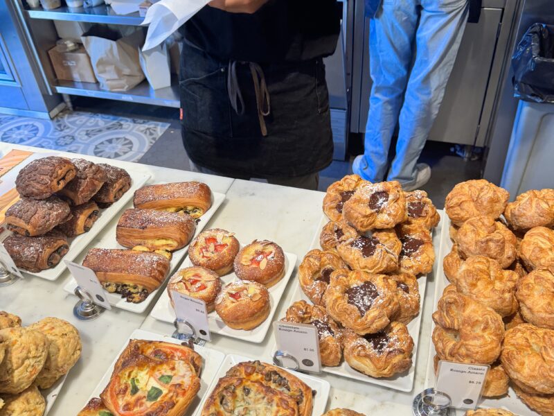 Honolulu Tour: Food, Shopping, & Walking